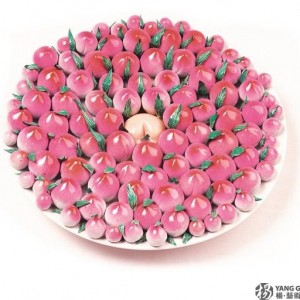 liu-liguo-hot-peaches.jpg