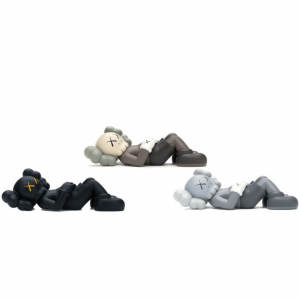 KAWS-HOLIDAY-JAPAN-FIGURE-SET-HYPE-CLOTHINGA-LIMITED-EDITION-600x600